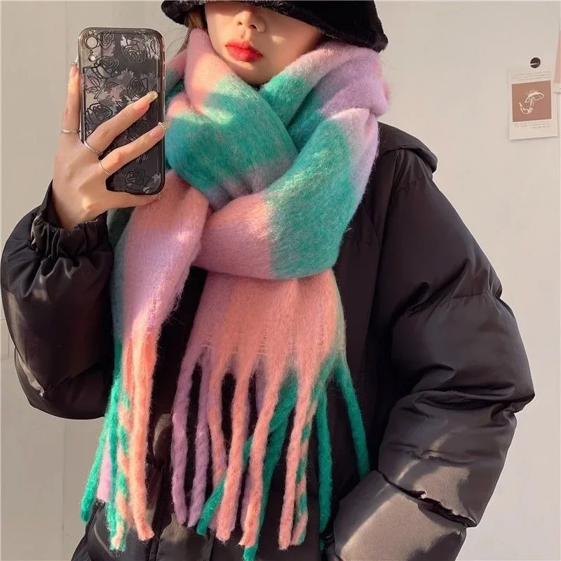 Cashmere Scarf - 2026年冬、厚手で暖かいスカーフ、婦人向けカシミヤショール、カシミヤスカーフ、レインボーカラーのふわふわしたタッセル付きスカーフ。