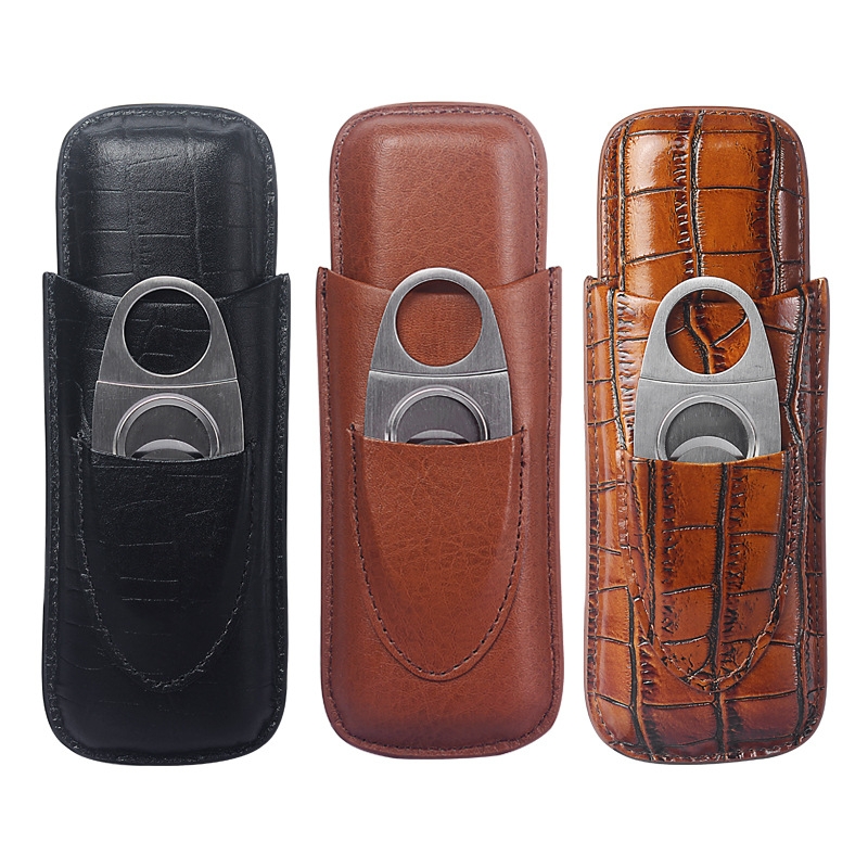 携帯用2本用シガーケース。シルバーのカッター付き。内側は杉材 - Premium Cigar Case のレビューと価格