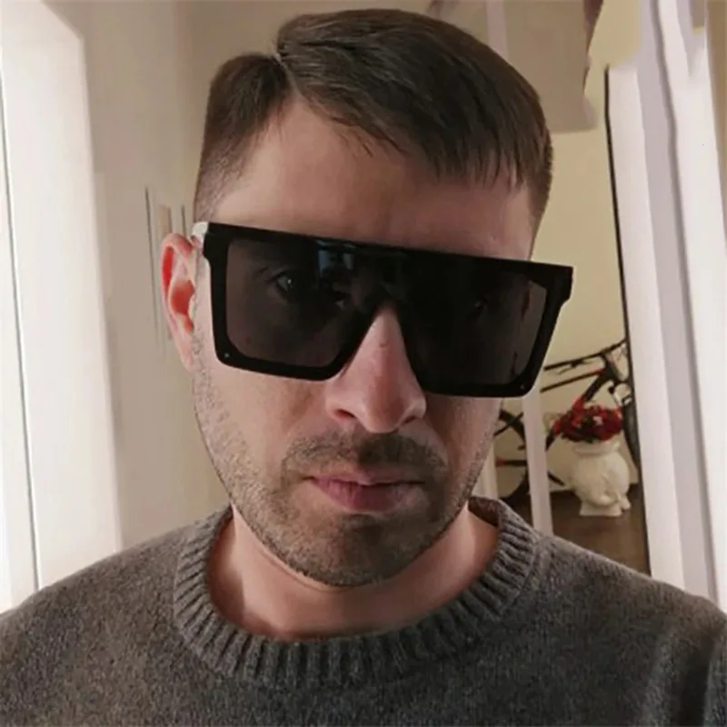 ファッション性の高い、大きめのスクエア型ブランドサングラス。 - Sunglasses Uv400 のレビューと価格