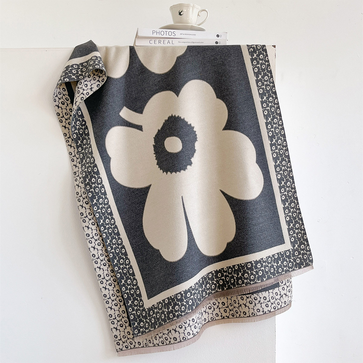 女性用、大柄の花柄ジャカード織りのショール、カシミヤ風素材、 - Cashmere Scarf のレビューと価格