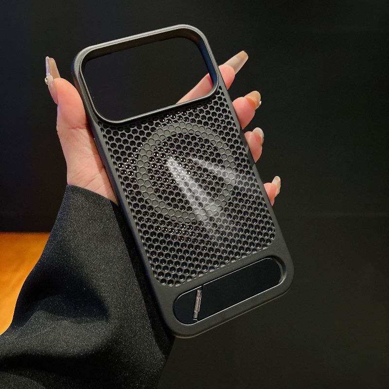 プレミアムハニカム冷却通気性MagSafe対応iPhone  - Premium Cigar Case のレビューと価格