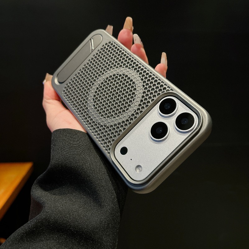 プレミアムハニカム冷却通気性MagSafe対応iPhone  - Premium Cigar Case のレビューと価格