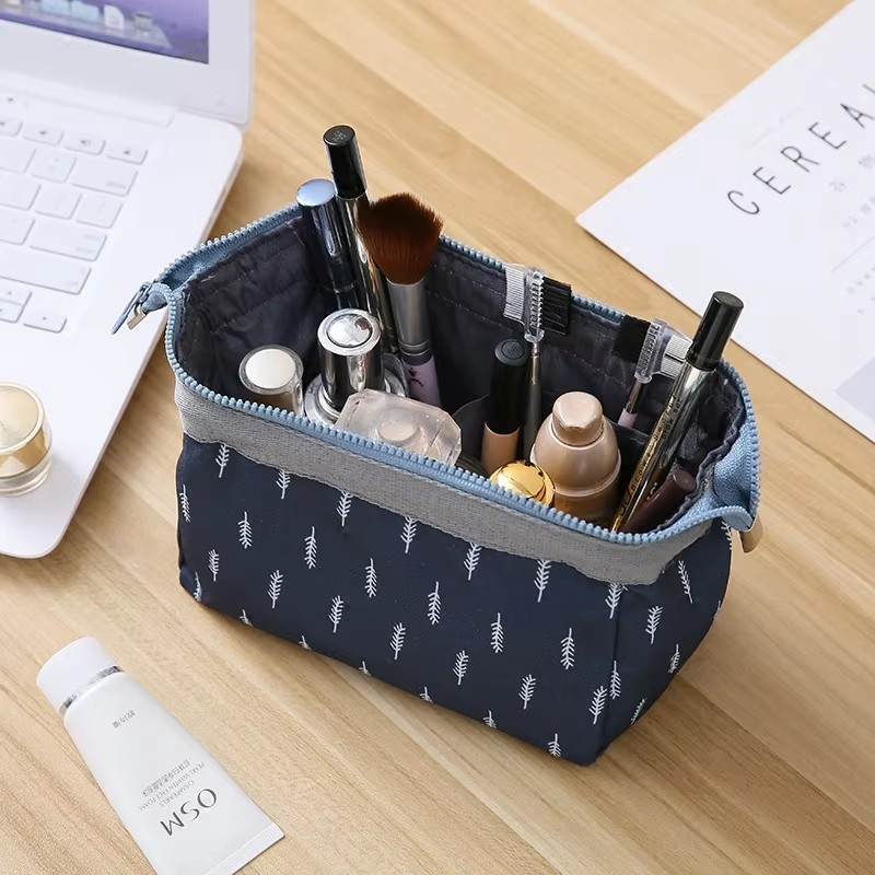 新しいファッション化粧品バッグ女性防水フラミンゴ化粧バッグト - Travel Luggage Set のレビューと価格