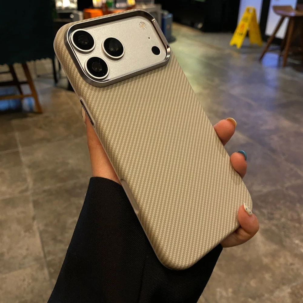 iPhone 18 Pro Max、17 Pro対応、Mag - Premium Cigar Case のレビューと価格